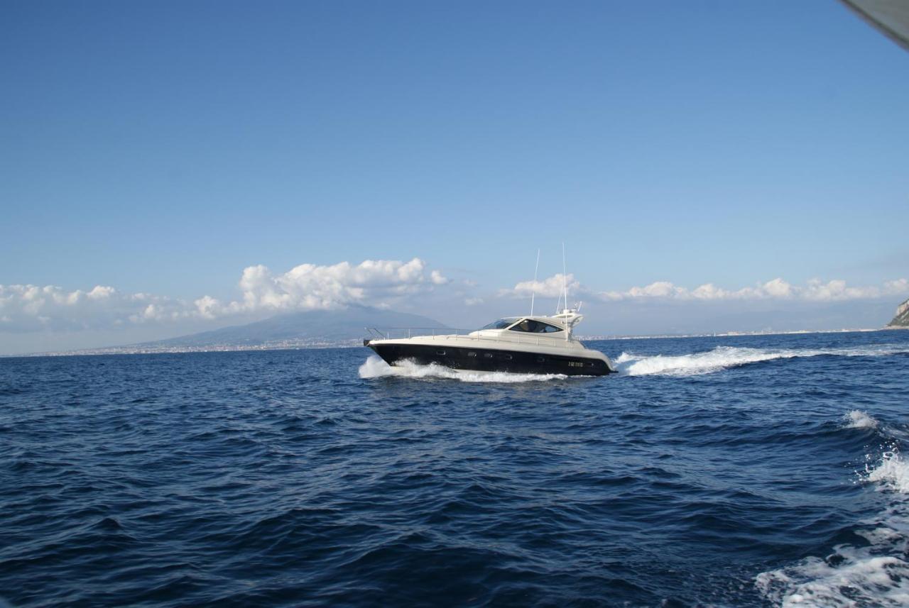 Gianetti 50' Ht Hotel en barco